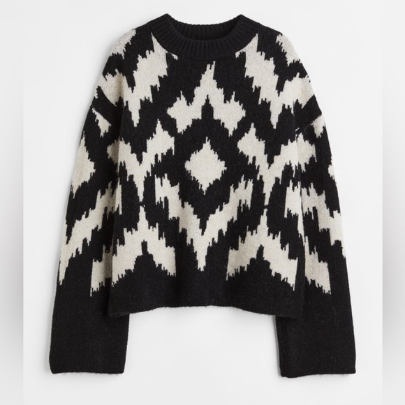 H&M Sweaters - H&M Women’s Black & White Jacquard Knit Ikat Oversize Sleeve Crewneck Sweater